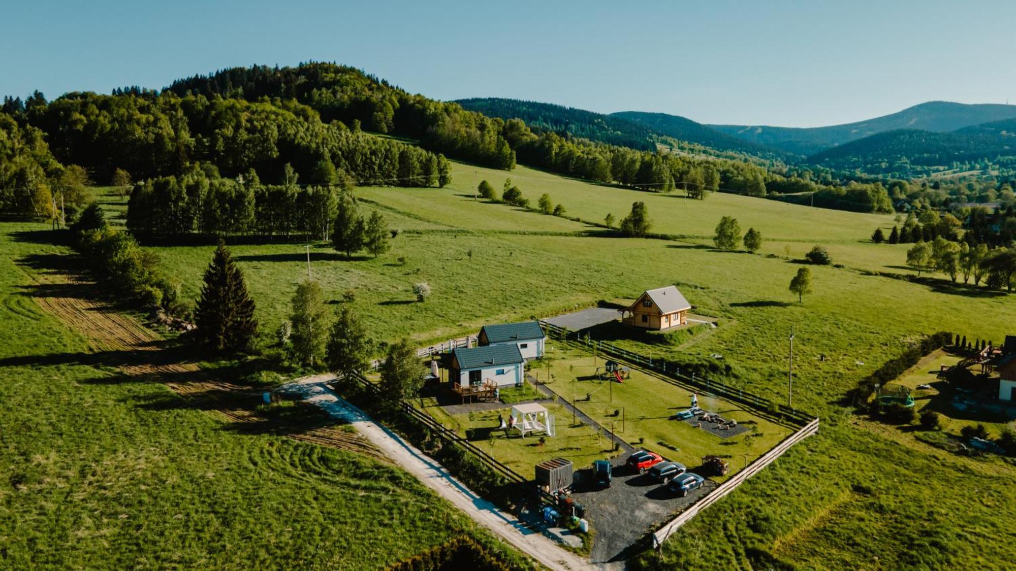 Sarnia Laka Domek 1 Z Prywatnym Jacuzzi Stronie Śląskie Exterior foto
